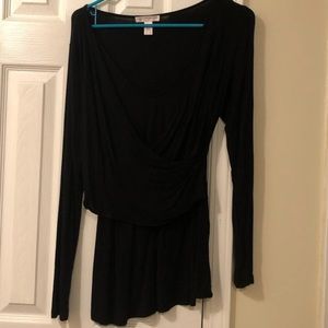 MATERNITY BLOUSE WITH WHITE MATERNITY TANK